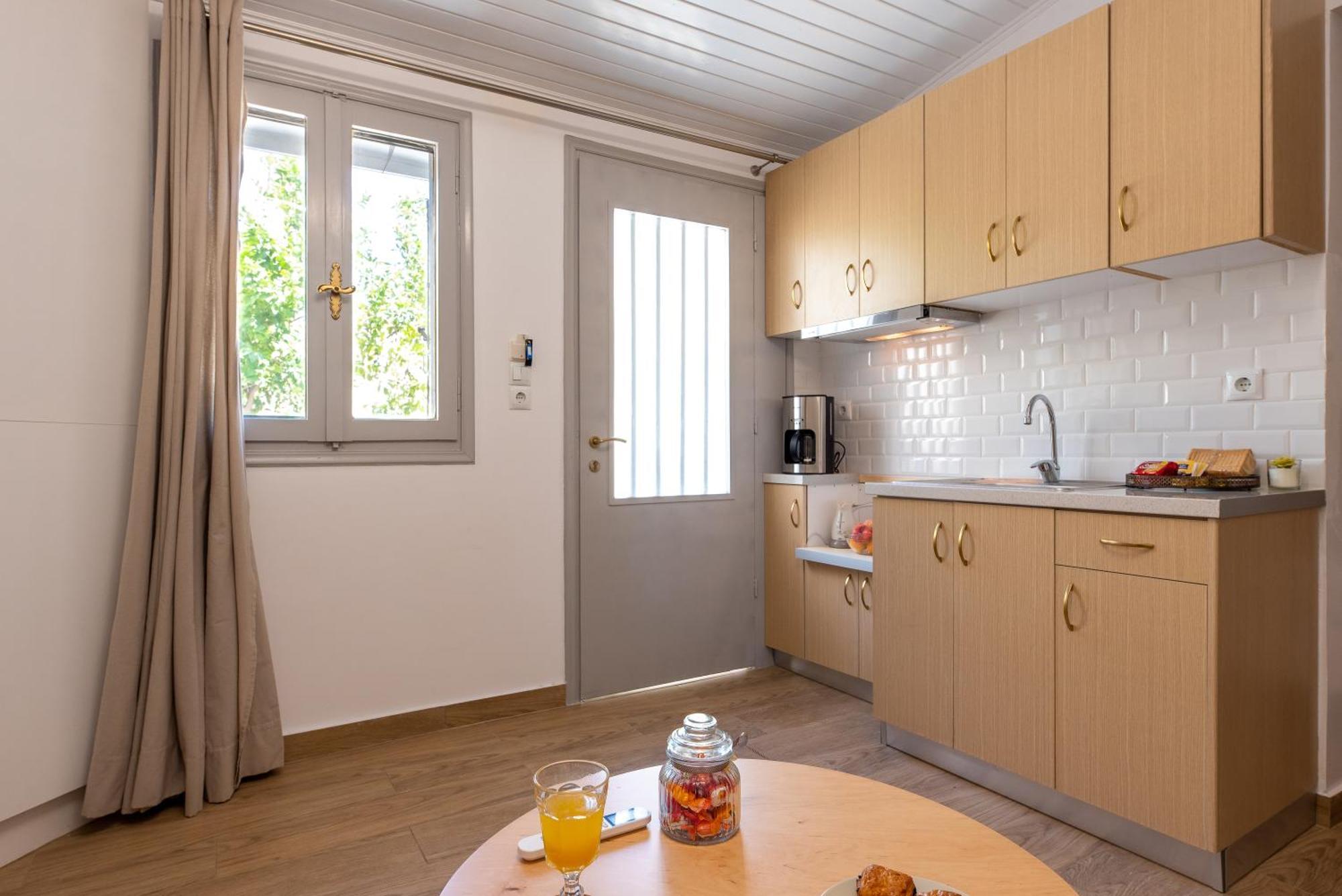 Eden - A Night Near Athens Int Arpt Apartment Spata  Exterior photo